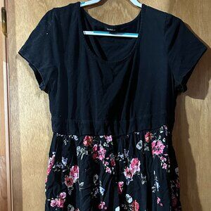 Torrid Dress T-Shirt Style Black Top Skirt Black W/ Skulls & Pink Flowers SZ 2